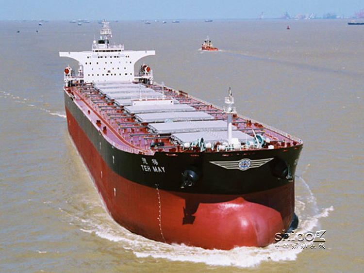 上海外高橋 17.5萬(wàn)噸散貨輪通風(fēng)系統(tǒng)工程